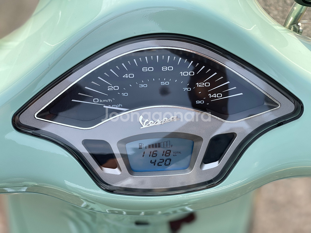 베스파 프리마베라 21년식 1.1만km 민트 풀옵션--9