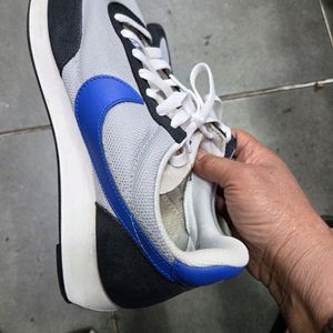 나이키운동화275