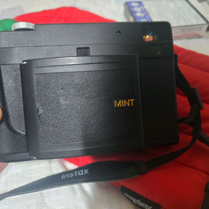 민트카메라 인스탁스 RF70
