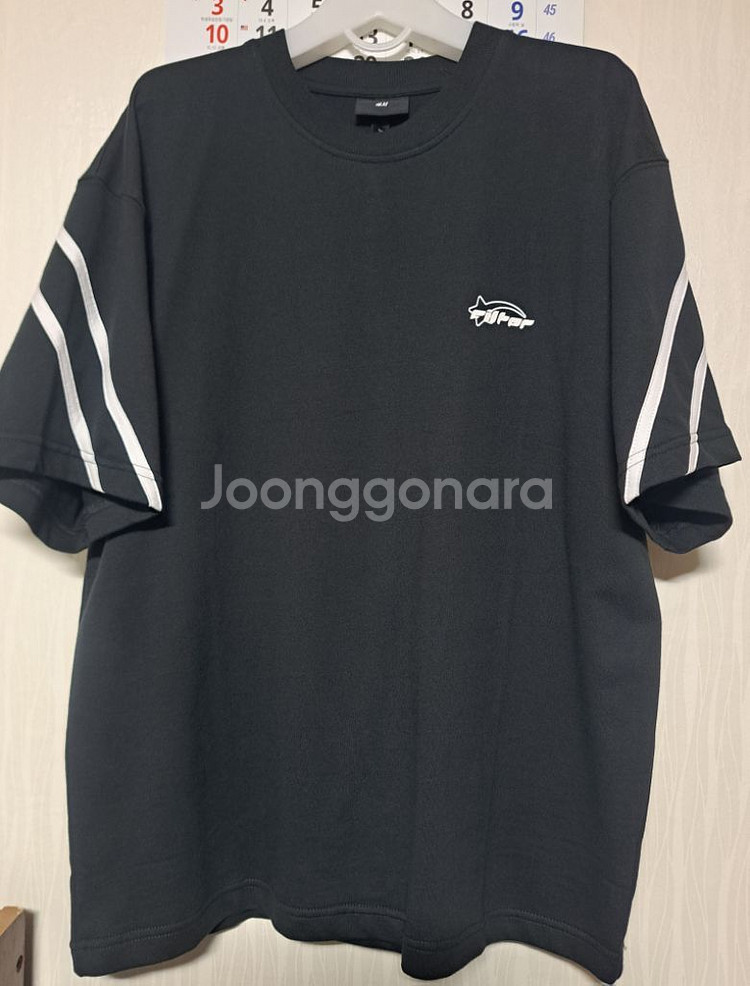 100-105)H&M 라인 반팔 티셔츠--6