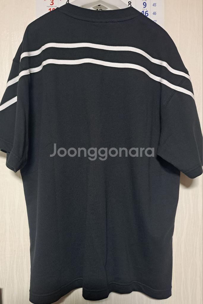 100-105)H&M 라인 반팔 티셔츠--8