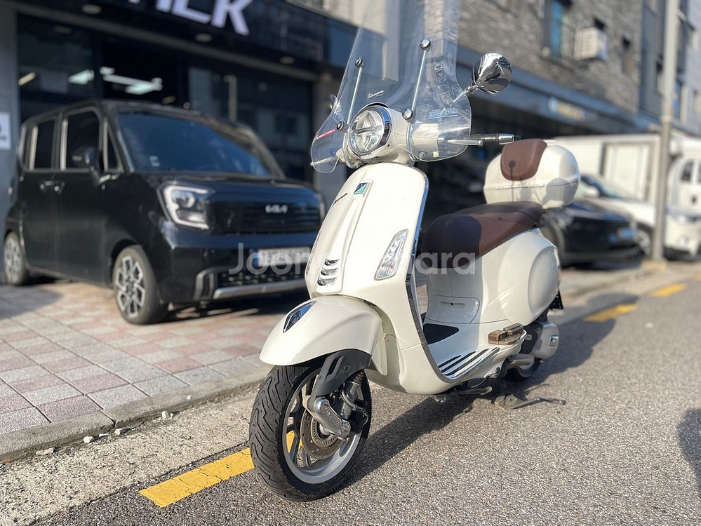 베스파 프리마베라 21년식 1만km 화이트 판매--5