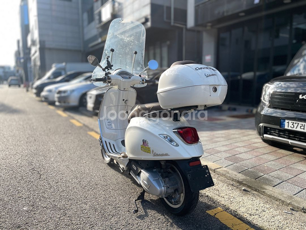 베스파 프리마베라 21년식 1만km 화이트 판매--6