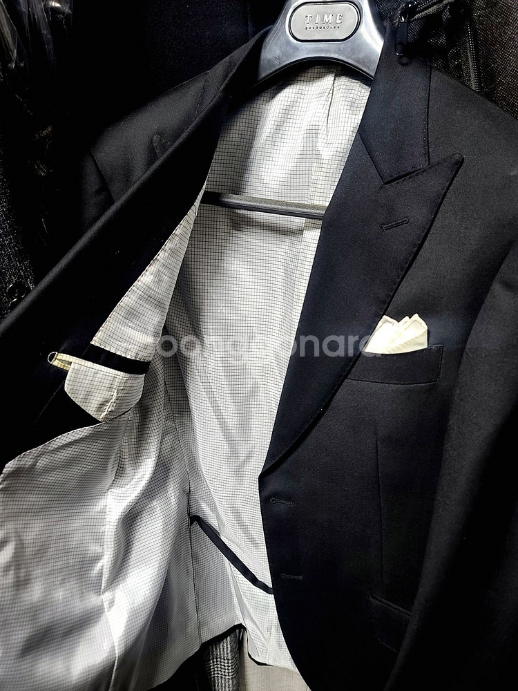 캠브리지멤버스/톰포드 모티브 피크드라펠 셋업수트/103--2