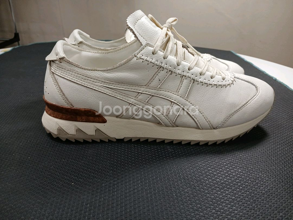 오니츠카타이거 흰색 가죽 스니커즈 250mm--0
