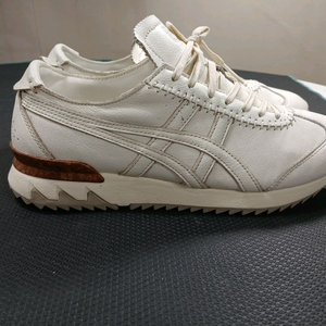 오니츠카타이거 흰색 가죽 스니커즈 250mm