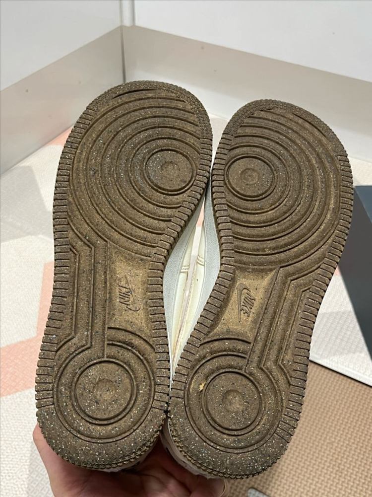 나이키 에어포스1 신발 스니커즈 235--4