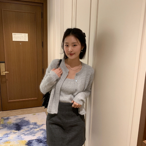 베하르 니트 가디건 세트(연그레이)