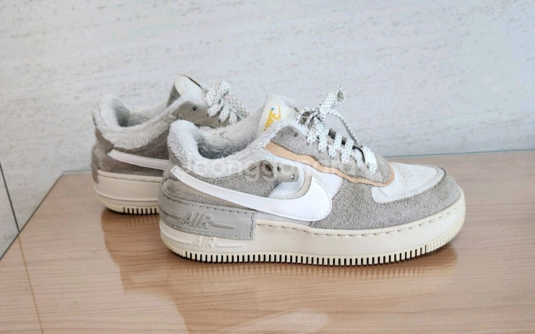 나이키 에어포스1 쉐도우 와일드 240사이즈--2