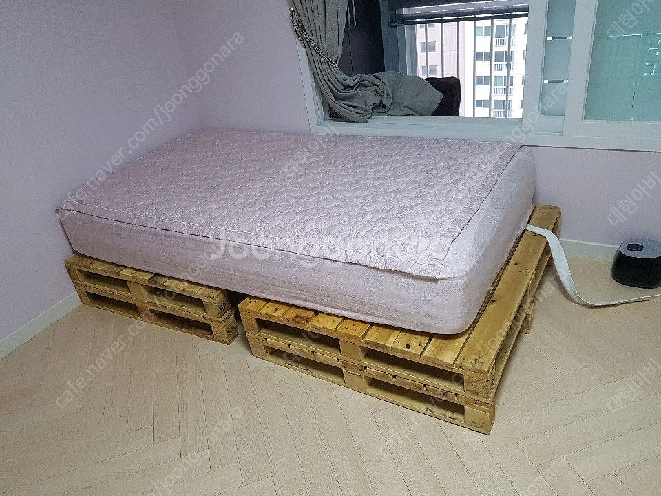 어디든가구] ADIDEN 원목 파레트 침대 프레임--4