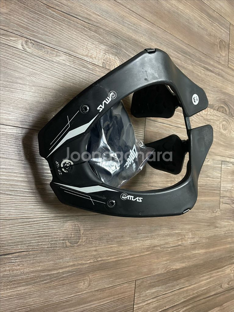 아틀라스 넥브레이스, 가슴보호대--0