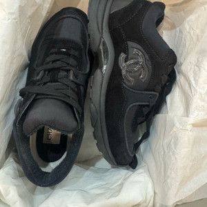 샤넬 스니커즈 블랙 225