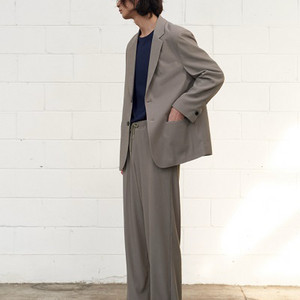 에노우 플리츠 자켓(블레이저) 베이지 1사이즈 네고가능