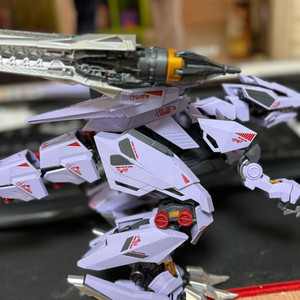 조이드 아다마스 마키나 AMZ-01 버서크 퓨러 개봉품