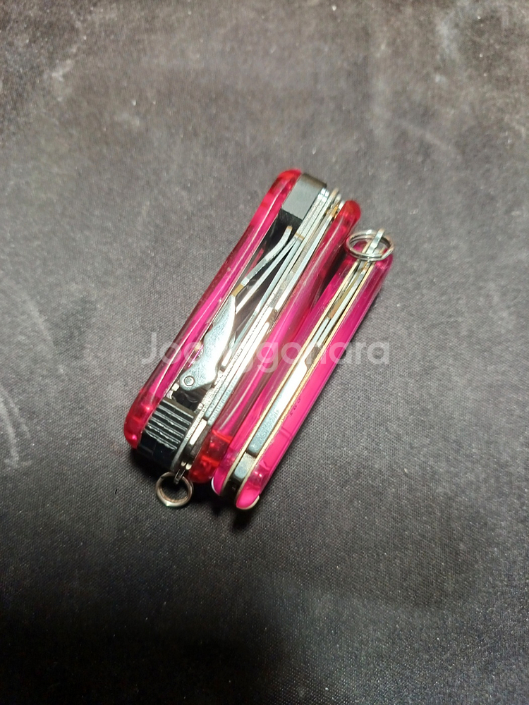 빅토리녹스(SAS) 키체인 멀티툴 네일클립[투명레드]--2