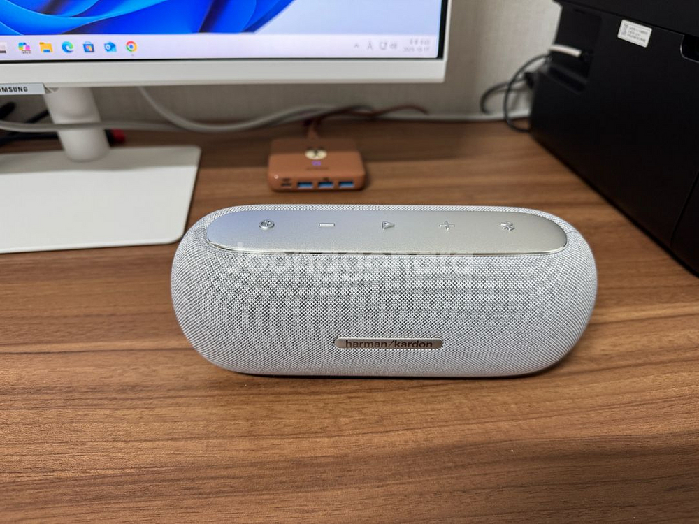 하만카돈 루나 블루투스 스피커 판매합니다.--1