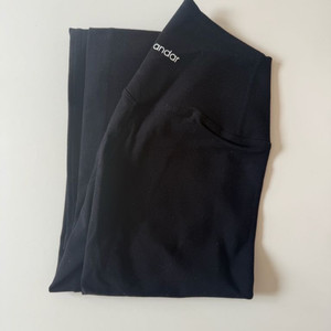 새상품 미착용)안다르 블랙 레깅스