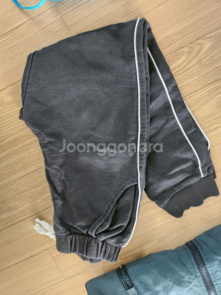 남아 옷 일괄판매(바람막이점퍼,패딩조끼등)--3