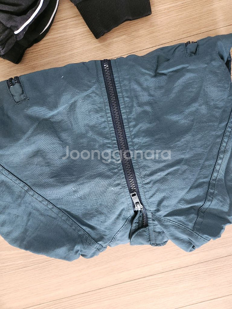 남아 옷 일괄판매(바람막이점퍼,패딩조끼등)--4