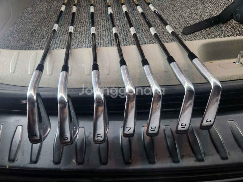 부산 정품 테일러메이드 p7mc 4- 투어이슈 s200--3