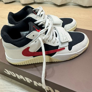 조던 x 트래비스 스캇 점프맨 잭 TR 유니버시티 레드