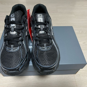 뉴발란스 740 블랙 실버 메탈릭 240,245 판매