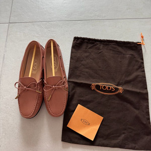 토즈 드라이빙 슈즈 한번신음