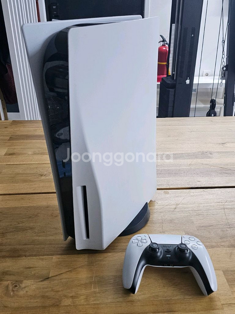 플스5노멀 디스크버전 판매합니다--3