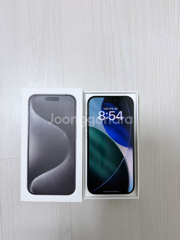 아이폰15pro 블랙티타늄 (128G) 판매해요--1