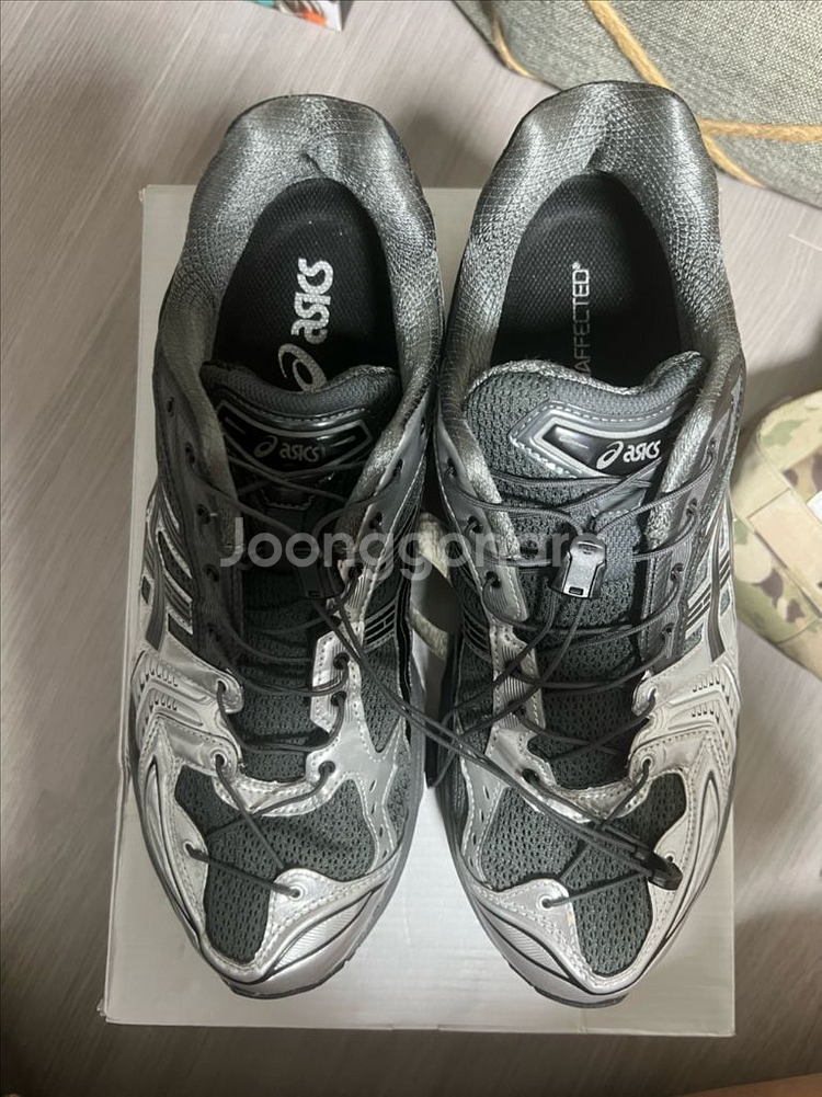 아식스 x 언어펙티드 젤 카야노 14 실버 문 290--1