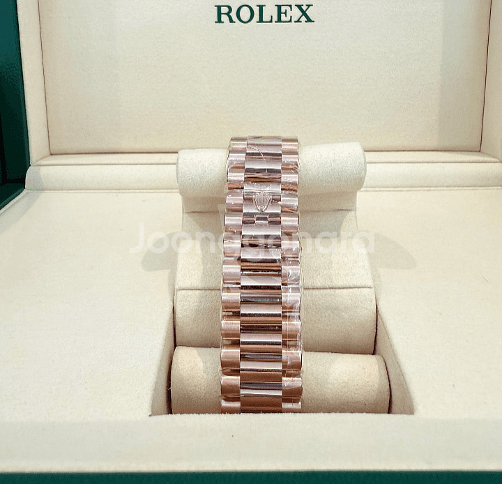 롤렉스 데이데이트 40MM 로골금통 올리브그린로만--3