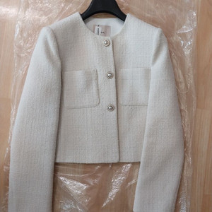 로엠 아이보리 트위드 자켓 스커트 셋업 44 새상품
