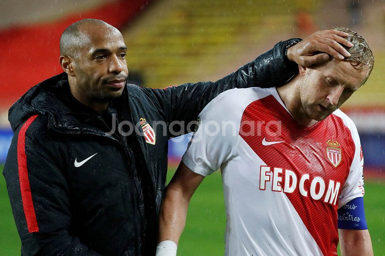 나이키 지급용 as모나코 미필 자켓 패딩 축구--1