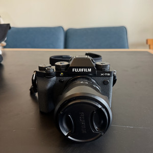 후지필름 X-T5 블랙바디 XF18-55mm 렌즈 포함