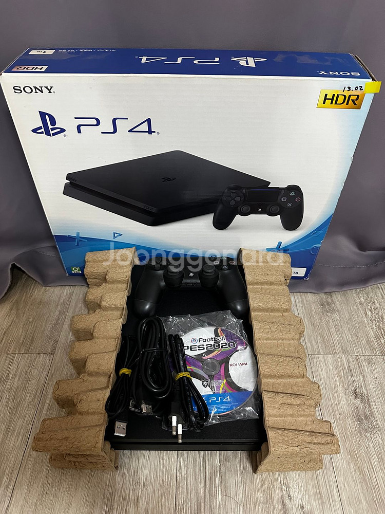 플스4PS4 슬림 1t 풀세트(위닝2020 CD 포함)--0
