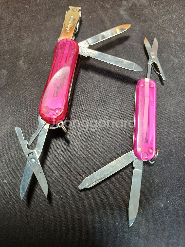 웽거 키체인 멀티툴 네일클립+빅토리녹스 클래식SD 일괄--1