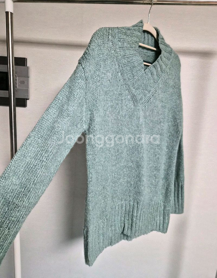 새옷 Paine Alan 브이넥 니트 95--0