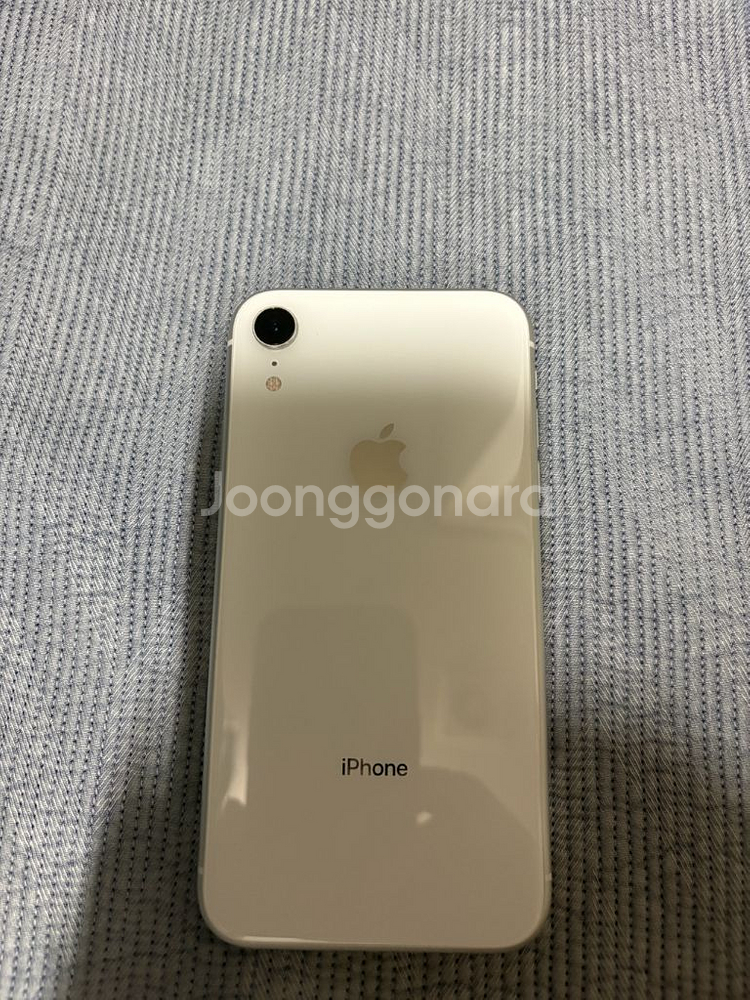 아이폰XR 화이트 128g 무기스 무찍힘--1