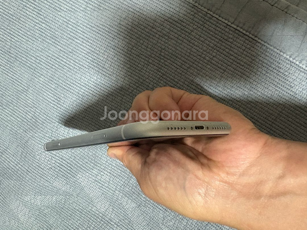 아이폰XR 화이트 128g 무기스 무찍힘--4