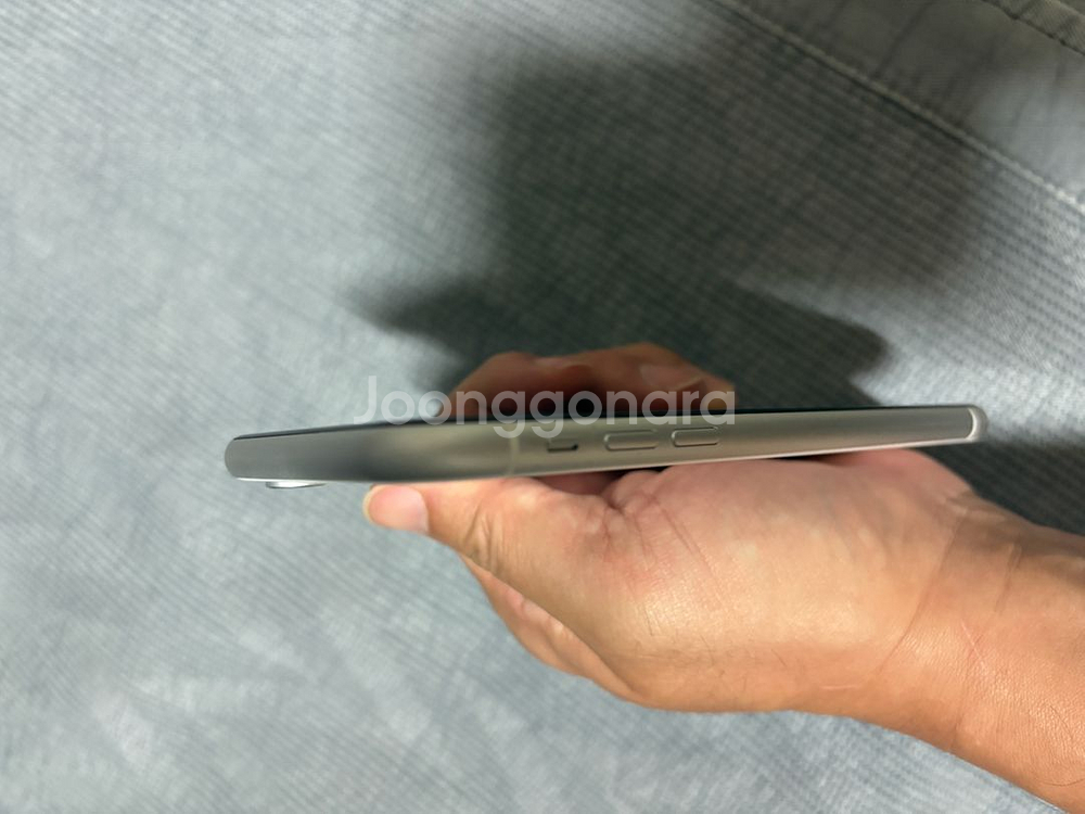 아이폰XR 화이트 128g 무기스 무찍힘--2