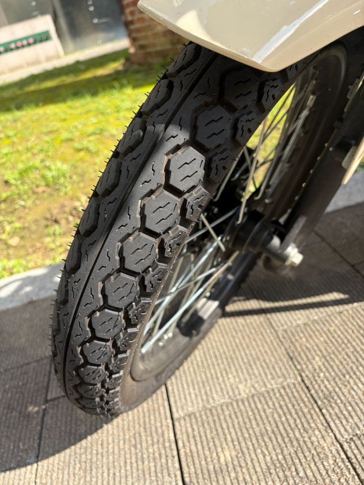 서울] 2025 토르125 베이지색. 신차급 이미지