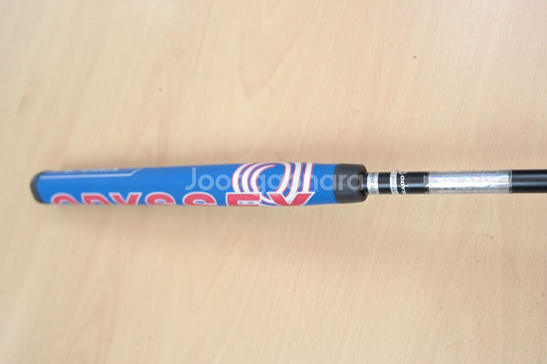 오디세이 트리플트랙 투볼 33인치 퍼터--4