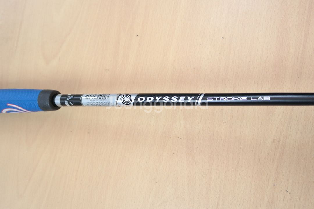 오디세이 트리플트랙 투볼 33인치 퍼터--3