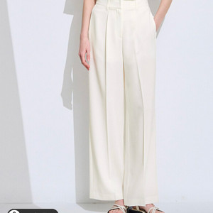 한섬 타임 시스루 퍼프 슬리브 탑