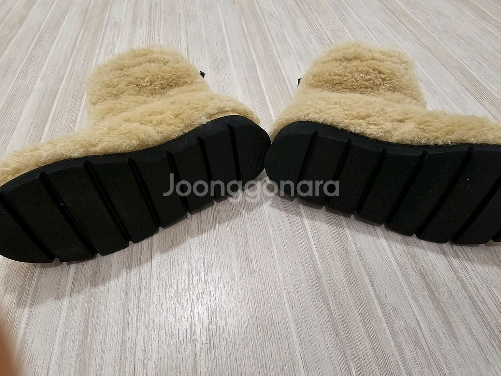 양털 뽀글이 부츠 240-245-택포 15,000원--2
