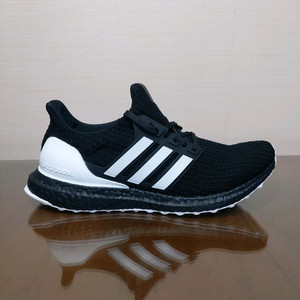 (260,270) 아디다스 울트라부스트 범고래