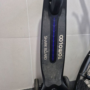 토모루 샤크보드