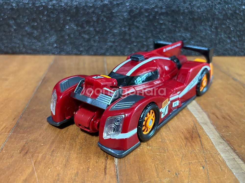 또봇 마스터v 로봇 피규어 인테리어 소품 장난감--0