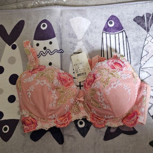 비비안 80B 핑크 꽃무늬 브라 새상품