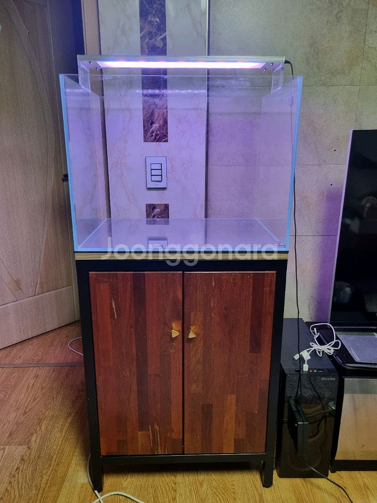 아쿠아가든 2자광폭 수조 어항 다이 세트 팝니다--1